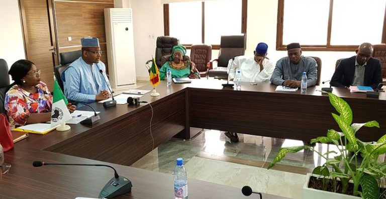 pacem-groupe bad-signature