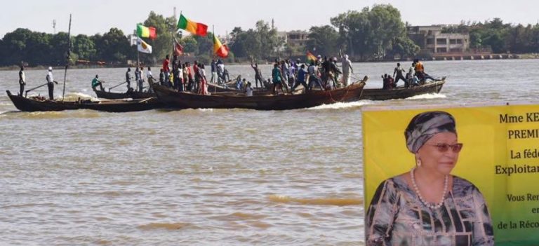 Mme kéita-aminata-maïga-course-pirogue-bamako