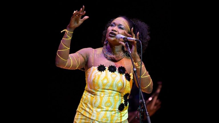 oumou sangaré-artiste malienne