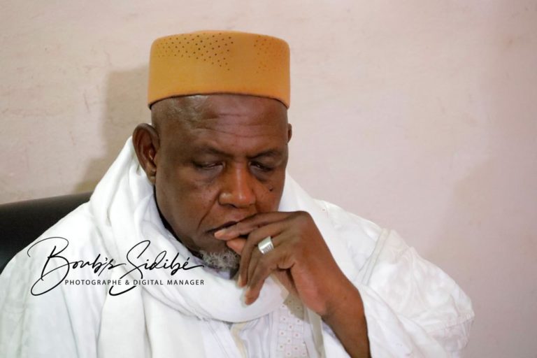 Mahmoud DICKO est un imam wahhabite malien originaire de la région de Tombouctou qui préside depuis janvier 2008 le Haut Conseil islamique malien. Ancien professeur d'arabe.Crédit photo © Boub´ s SiDiBÉ
