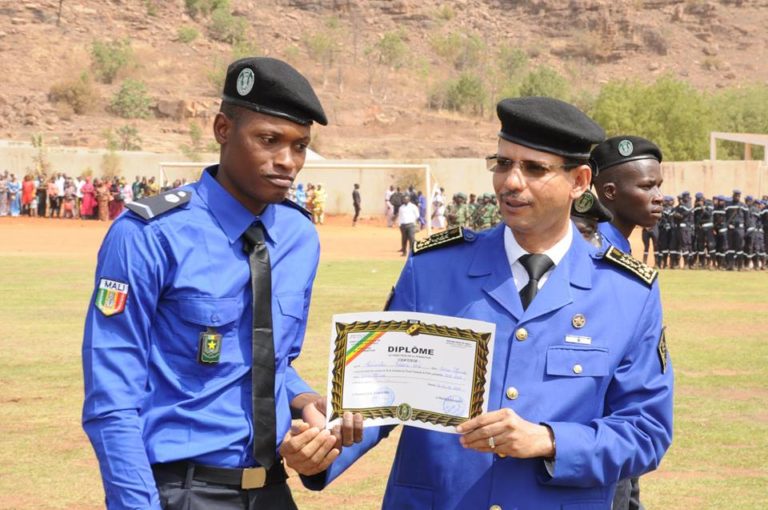 Ag Infahi _ DG police_sortie promotion police