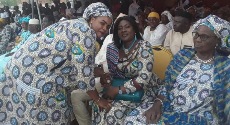 FEMMES HONOREES 8 MARS