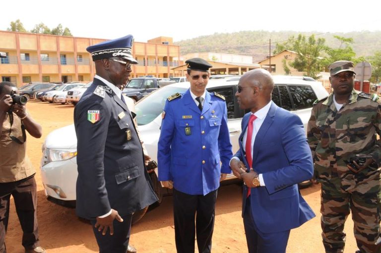 Gal Salif Traoré ministre_Moussa Ag Infahi DG Police_ et Directeur école police