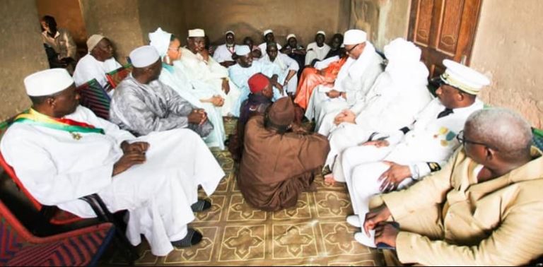 IBK-vestible chefs traditionnels Sikasso