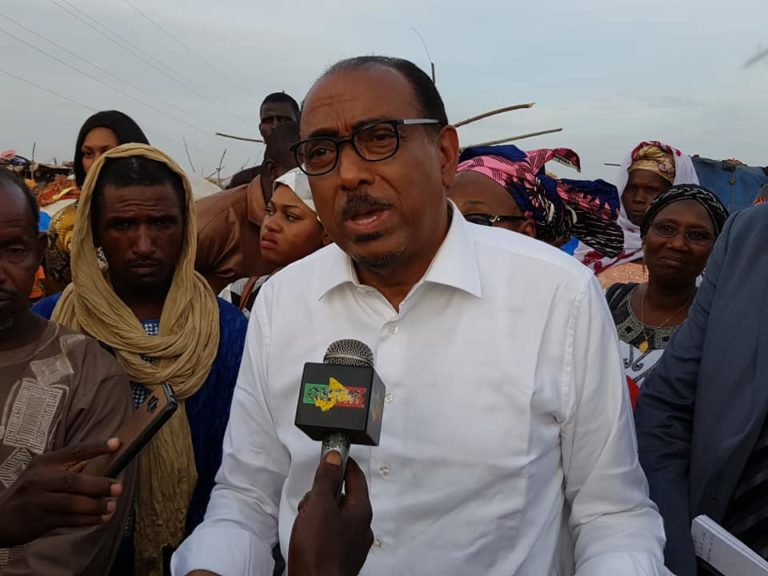 Michel Hamala Sidibé-Ministre mali-Sur site déplacés