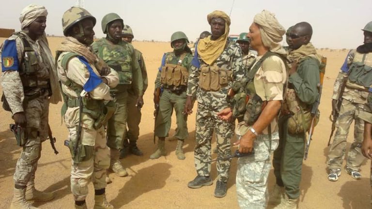 Gamou-avec-des-soldats