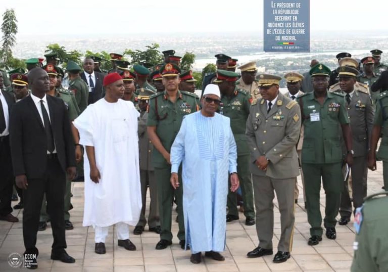IBK- Elèves école Guerre Nigéria