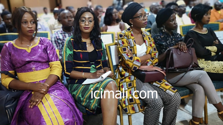 Les Petits Stylos Fondation-Les femmes panélistes Lancement