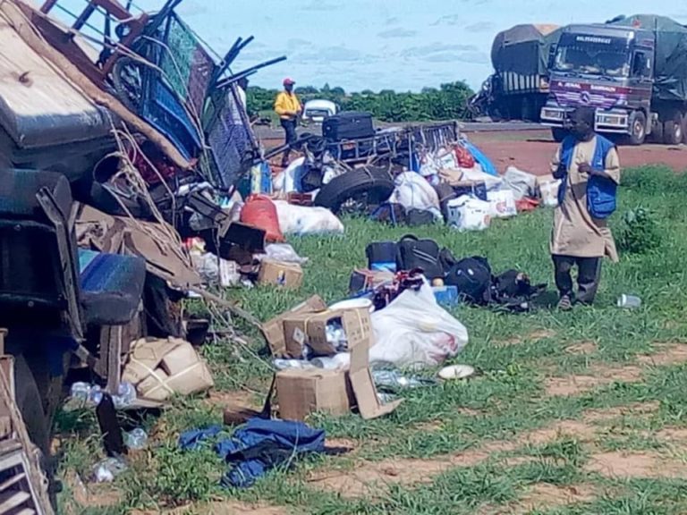 accident camion-car -ségou sortie de Bla