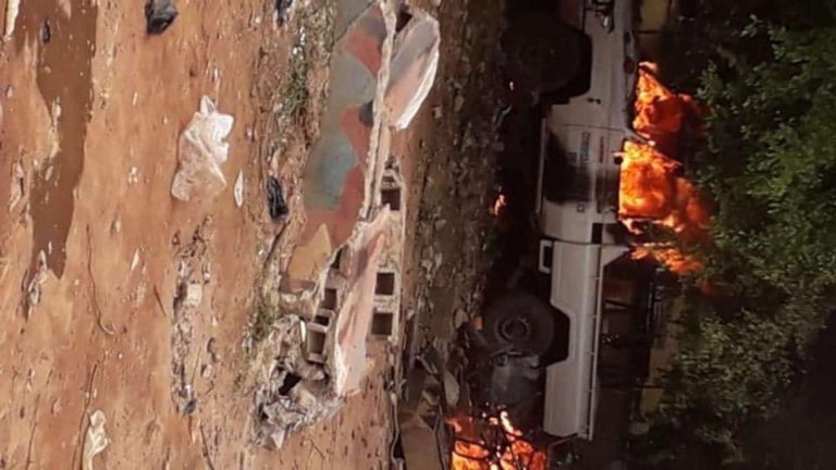 NIONo commissariat saccagé