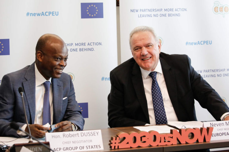 chefs négociateurs Robert Dussey (ACP) et Neven Mimica (EU) à New York