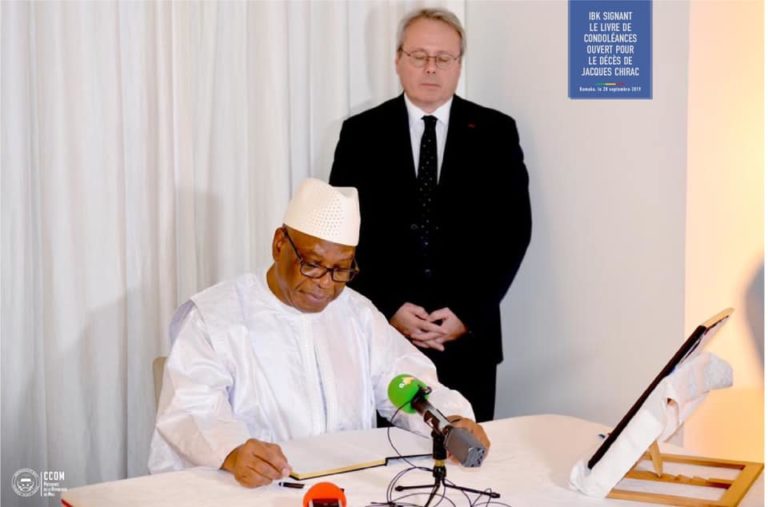 Mort Jacques Chirac-ibk signe livre condoléances-Bamako