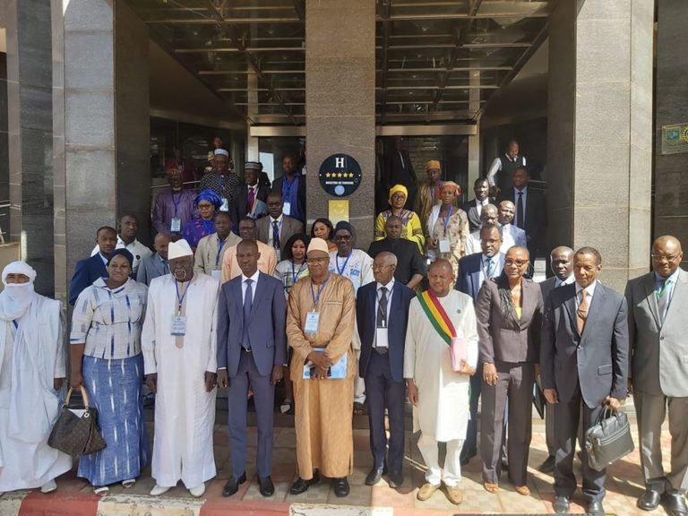 Symposieum réformes institutionnelles