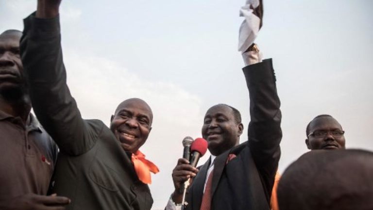 François Bouzizé (gauche)