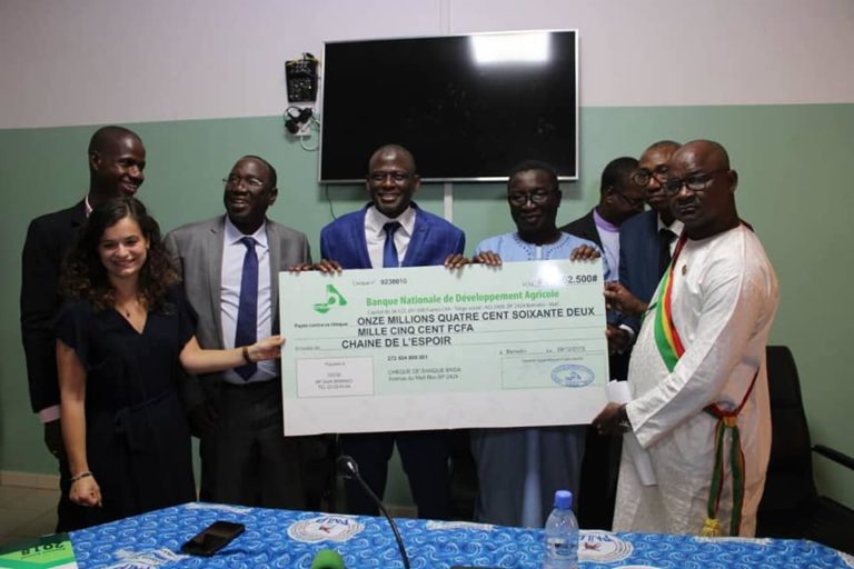 chèque chaine de l'espoir par BNDA prise en charge maladie cardiovasculaire