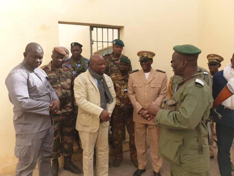 Justice- ministre Coulibaly à niono