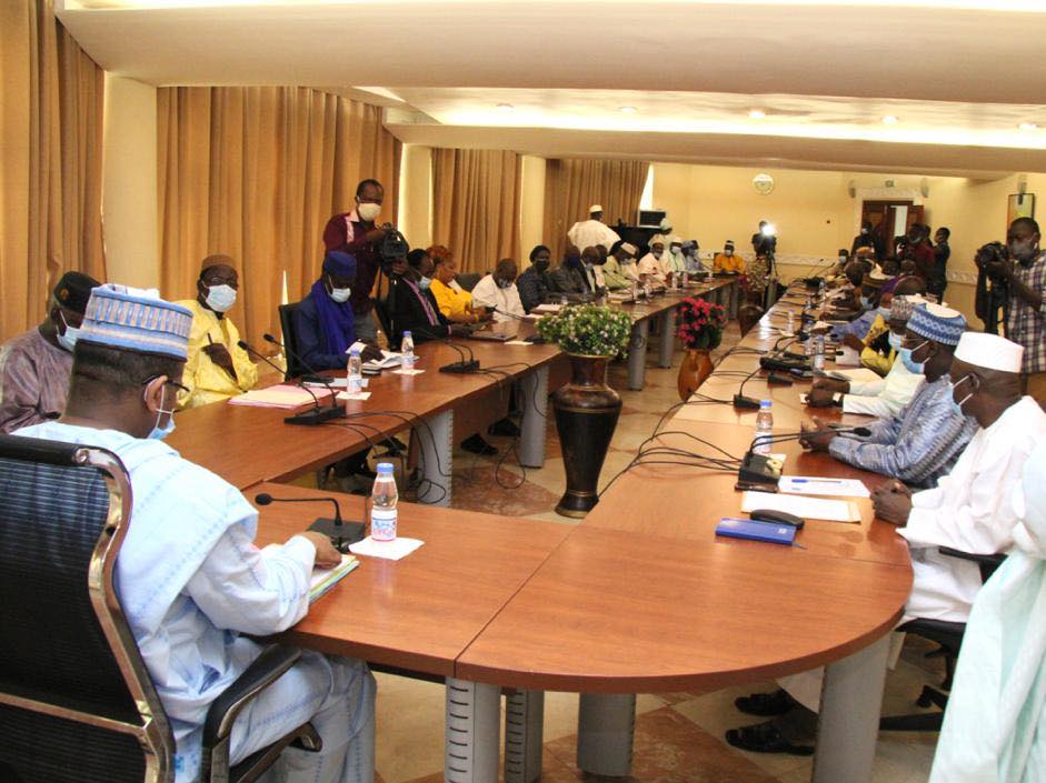 PM et société civile