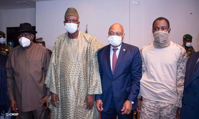 Bah N'Daw Président Transition_Assimi Goïta-vice président_Goodluck Joanthan-chef médiation cedeao