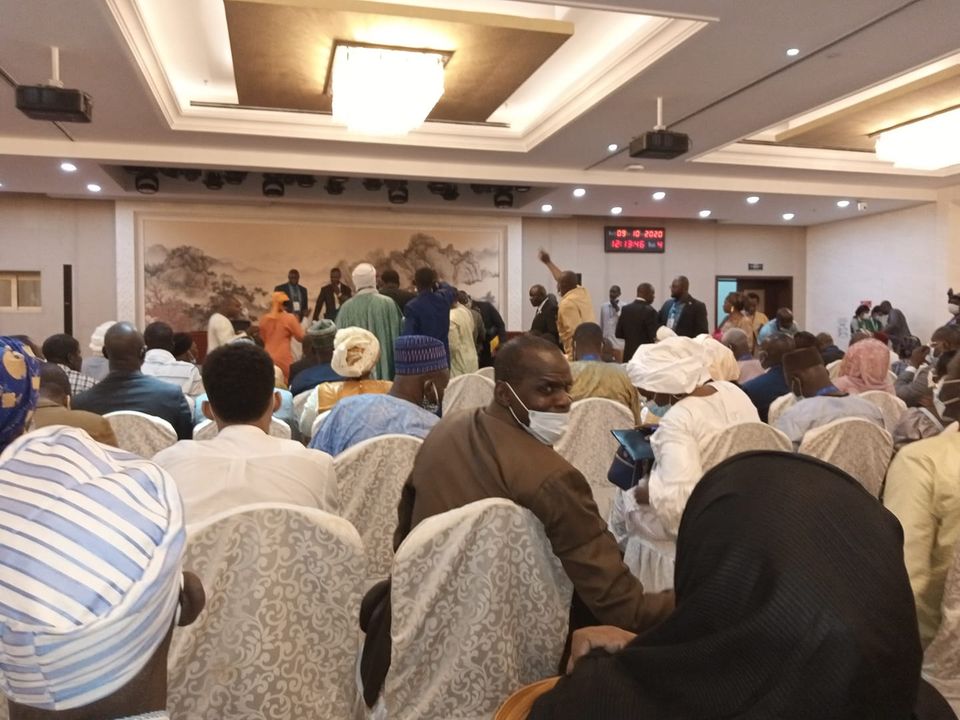 Pro-juntes et M5-RFP-frôlent affrontement-charte transition