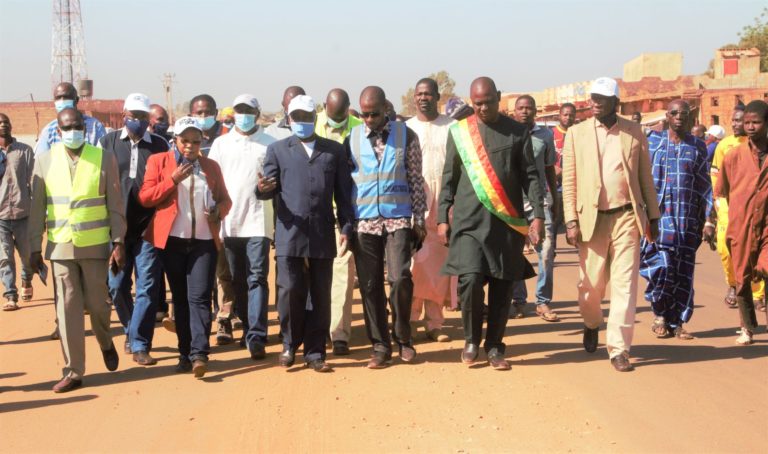 Bitumage de la route Banconi-Dialakorodji-Safo-Dabani-Nossombougou - Quand la visite du ministre Makan Fily Dabo fait renaître l’espoir