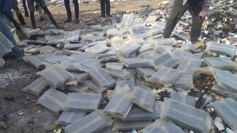 Incinération drogues-produits contrefaits-