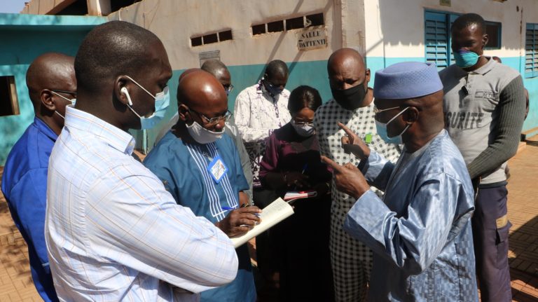 Makan Fily Dabo -ministre des Transports Infrastructures _visite au «Mali Technic System»