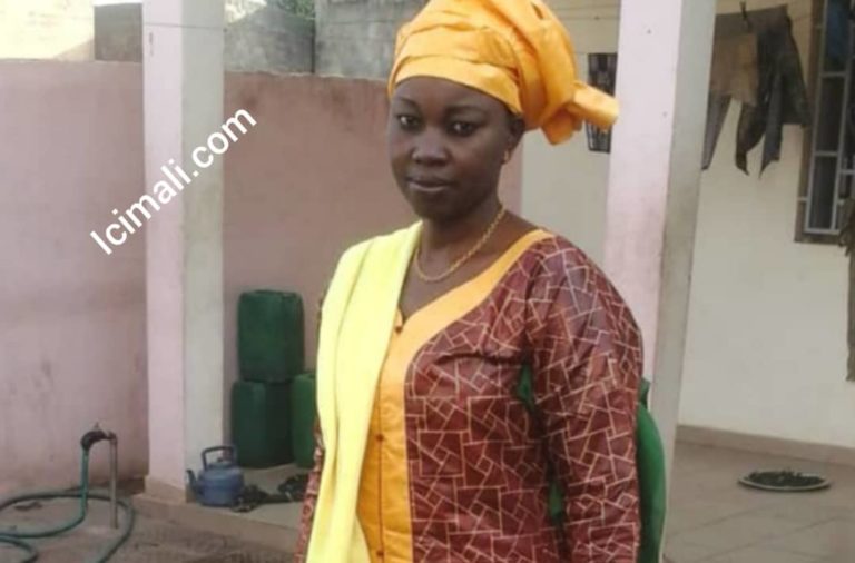 Dr Keita Aissata Samassekou, chirurgien urologue au CHU du Pont G