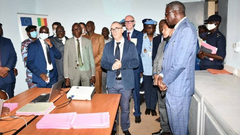 Fichier National Automatisé des Empreintes Digitales (FNAED)