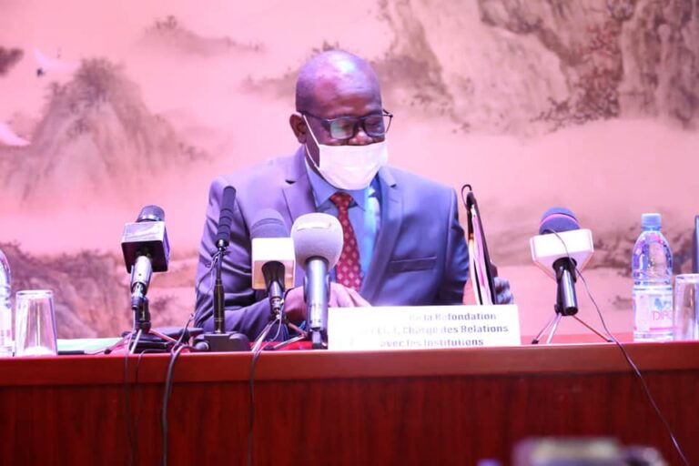 Pr Ibrahim Ikassa Maïga-ministre de la Refondation-chargé des Relations avec les Institutions