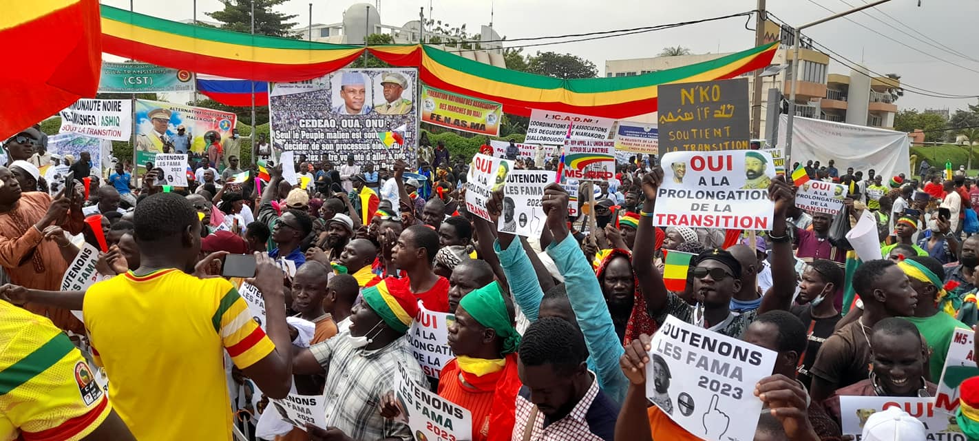 Meeting de soutien Transition-Place de l'indépendance 29102021
