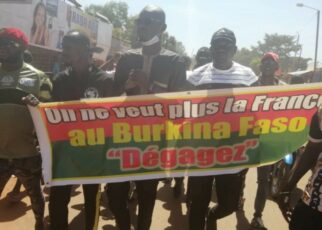 manifestants burkina Faso contre attaque terroriste