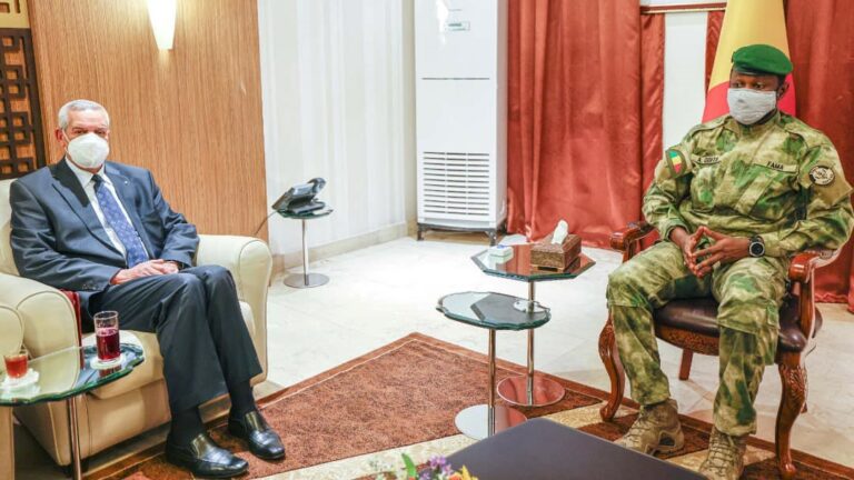 Assimi GOÏTA, Chef de l’État- Delmi BOUDEJEMAA,