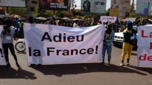 Manifestation contre la France-Tour d'Afrique.2jpg