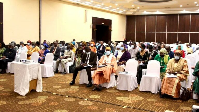 Dialogue politique sur le processus d’intégration de la dimension genre dans la relance post-COVID-19