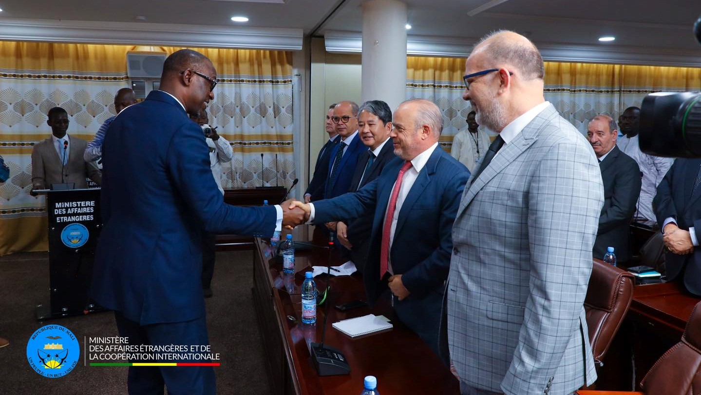 Abdoulaye Diop et Corps dimplomatique et consulaire Mali