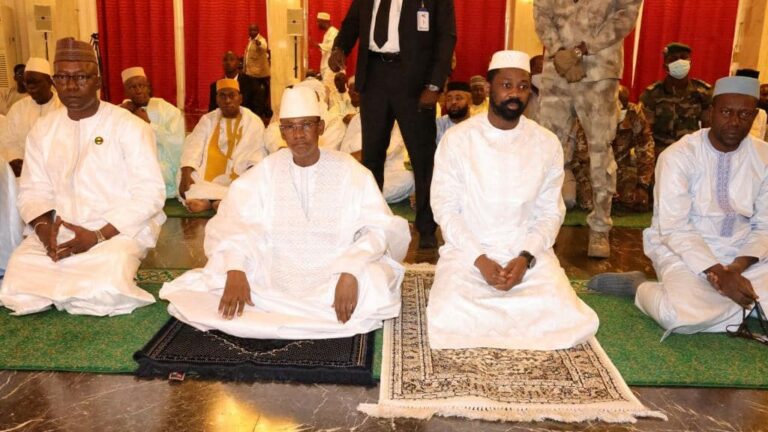 Assimi-prière-Tabaski-Kouoluba