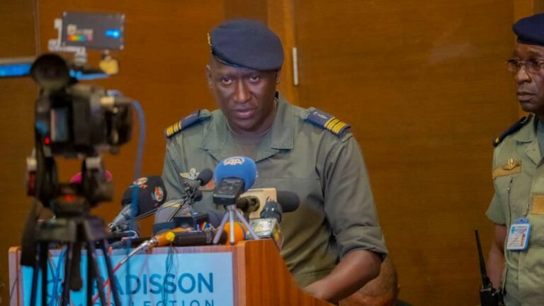 Colonel Ismaël Wagué-Ministre de la Réconciliation, de la Paix et la Cohésion Nationale, Chargé de l’Accord pour la Paix et la Réconciliation Nationale