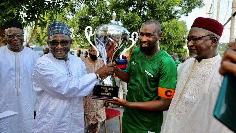 . L’affiche inédite a enregistré la présence du DG de l’Inps, avec à ses côtés le Dr Mamadou Bakary Diakité, DGA Inps, le DG de l’Anam, et le représentant du DG de la Canam