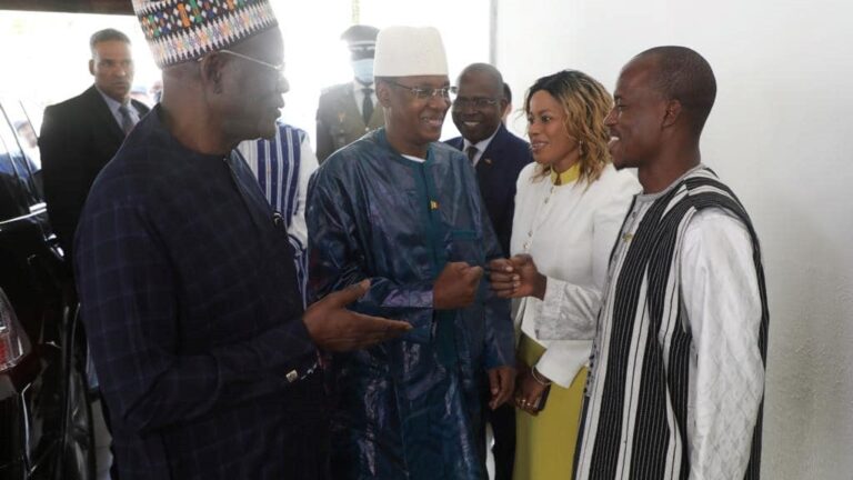 Le premier jour de sa visite officielle dans le cadre de l’investiture du président brésilien Luis inacio lula Dasilva a été consacré aux Maliens établis au Brésil.