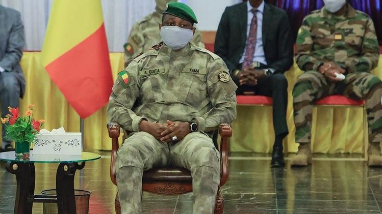 Concluant son propos, le Président GOÏTA a invité les Ambassadeurs accrédités auprès de la République du Mali « à davantage de compréhension et de soutien face au vœu ardent de changement du peuple malien, désormais porté par le vent de la souveraineté retrouvée et à laquelle il accorde une importance de premier plan ».