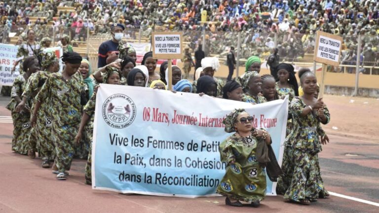 Le Président de la Transition, SE le Colonel Assimi GOÏTA, Chef de l’Etat, a présidé la cérémonie de célébration de la Journée internationale de la femme, ce 8 mars 2023.