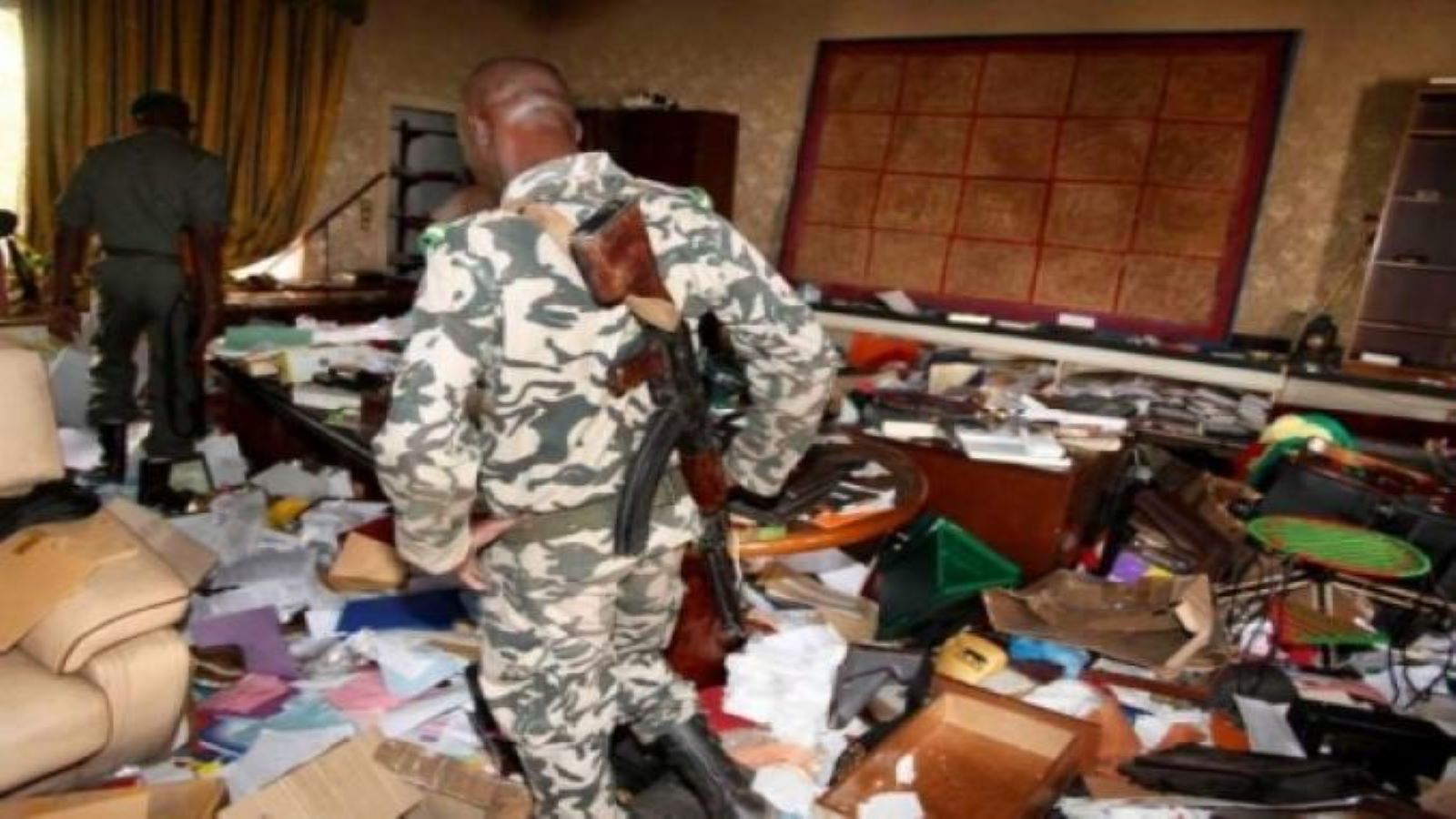 koulouba-saccage-vandalise-putsch-coup-etat