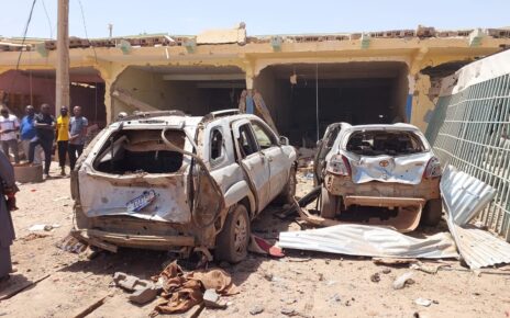 Une succession d’événements malheureux ont plongé le Mali dans le noir au lendemain de la fête de ramadan 2023. En effet, tôt le samedi-là à partir de 05h30, la base aérienne 102 dans la zone aéroportuaire de Sévaré au quartier Sarema a été visé par une attaque à la voiture piégée. Mais le véhicule piégé bourré d'explosif n’a pas atteint sa cible.