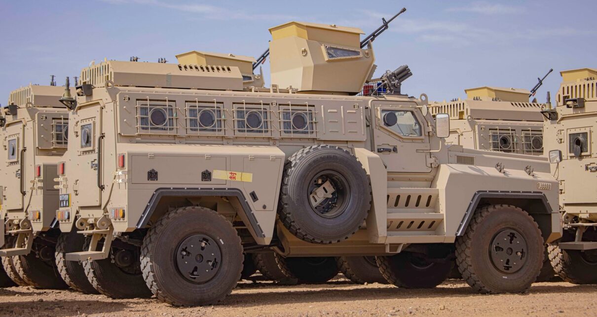 Dans ce dossier emblématique les plus sensibles de ces derniers mois au Mali, plusieurs personnalités ont été reconnues responsables et condamnées solidairement. Il s’agit notamment de sieurs Boubou Cissé, Tiéman Hubert Coulibaly, Mamadou dit Igor Diarra, Tiéna Coulibaly, Babaly Bah, Mamadou Lamine Diakité, M’Bemba Moussa Keita, Souleymane Bamba, Abdoul Wahab Touré, Moustapha Drabo et Abou Berthé.