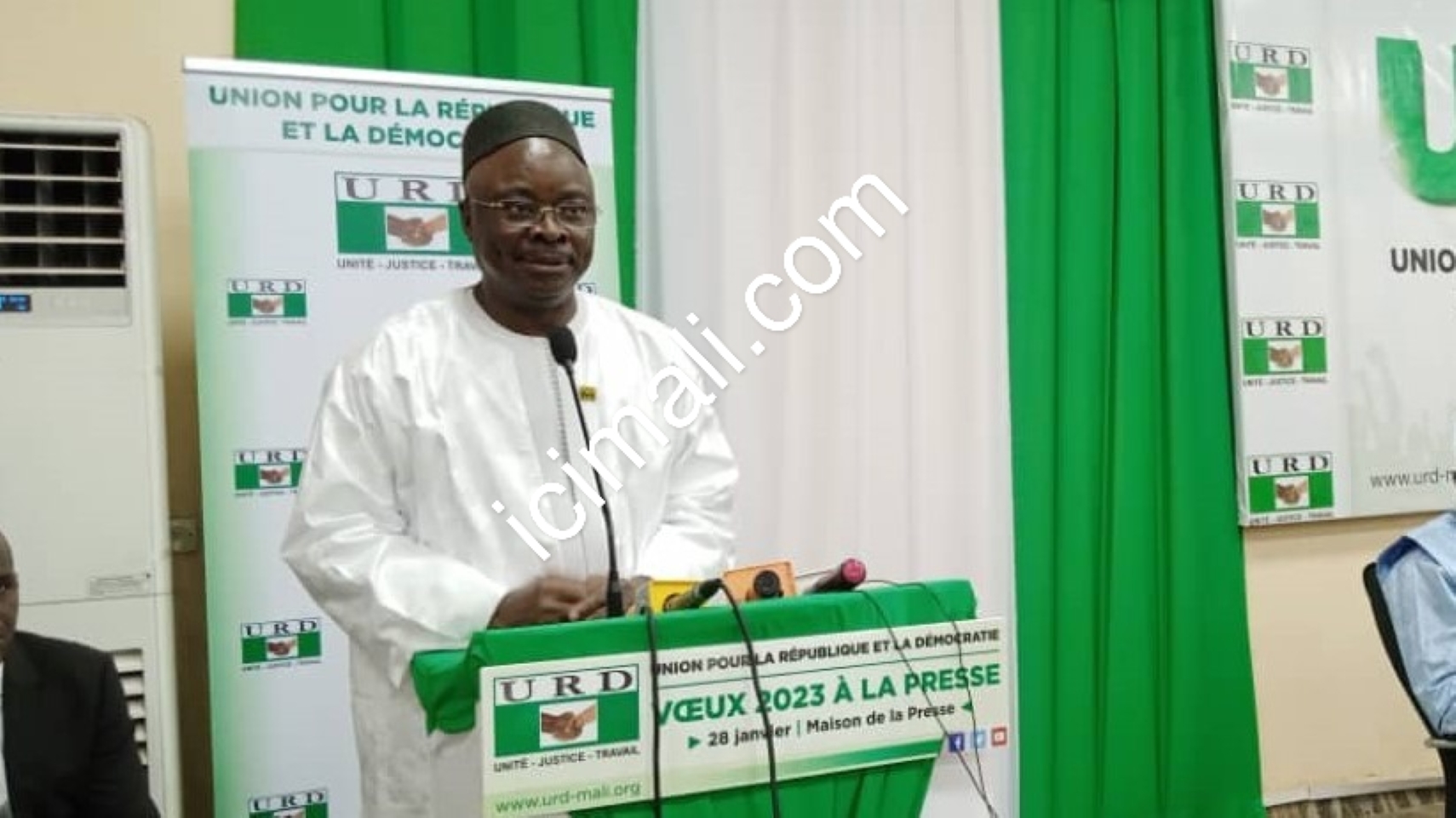 En effet, depuis plusieurs semaines, le parti politique Union pour la République et la Démocratie (URD) est en proie à une crise interne de leadership. Les deux principaux protagonistes de cette crise sont le Pr Salikou Sanogo, président du parti, et Gouagnon Coulibaly, l’un de ses vice-présidents.