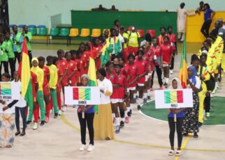 Le Tournoi de handball constitue un moment important qui va contribuer inéluctablement à renforcer les relations séculaires entre les différents peuples qui ont toujours vécu dans la fraternité et en symbiose. Le ministre a souhaité la bienvenue en terre africaine du Mali, aux délégations venues du Cap-Vert, de la Guinée, de la Guinée-Bissau, du Maroc, de la Mauritanie, du Sénégal et de la Sierra Leone.