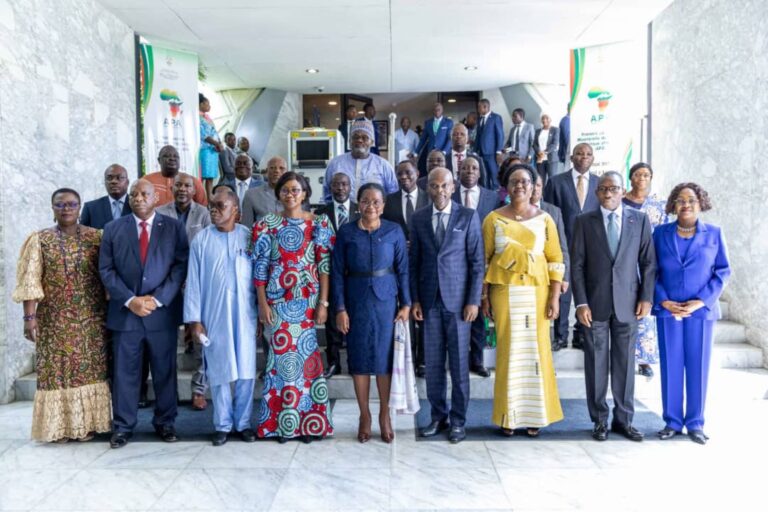 La cérémonie d’ouverture et les travaux de la conférence ministérielle ont été présidés respectivement par S.E. Mme Victoire TOMEGAH-DOGBE, Premier ministre de la République Togolaise, et S.E. Prof. Robert DUSSEY, ministre des Affaires étrangères, de l'Intégration régionale et des Togolais de l’extérieur.