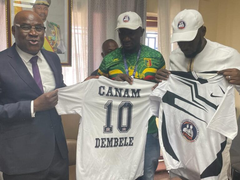 C’était contre l'équipe des Aéroports du Mali au stade Ouenzzin Coulibaly de Bamako. Le match s’est soldé par la victoire de la CANAM sur un score de un but à zéro.