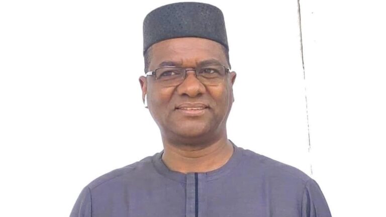 Cette réunion s’est soldée par la validation du vote en faveur du « Oui ». Ce démembrement de l'ancien parti au pouvoir entend mobiliser sa troupe en faveur de cette initiative de ceux qui les ont chassés du pouvoir à coups de kalachnikovs.