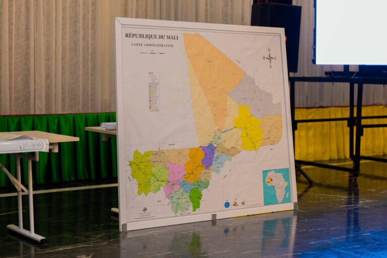 Cette carte administrative servira de référentiel pour l’amélioration d’autres cartes, notamment géographiques, historiques, pédologiques, démographiques, sanitaires, éducatives, militaires et de télécommunication, a conclu le Président de la Transition.